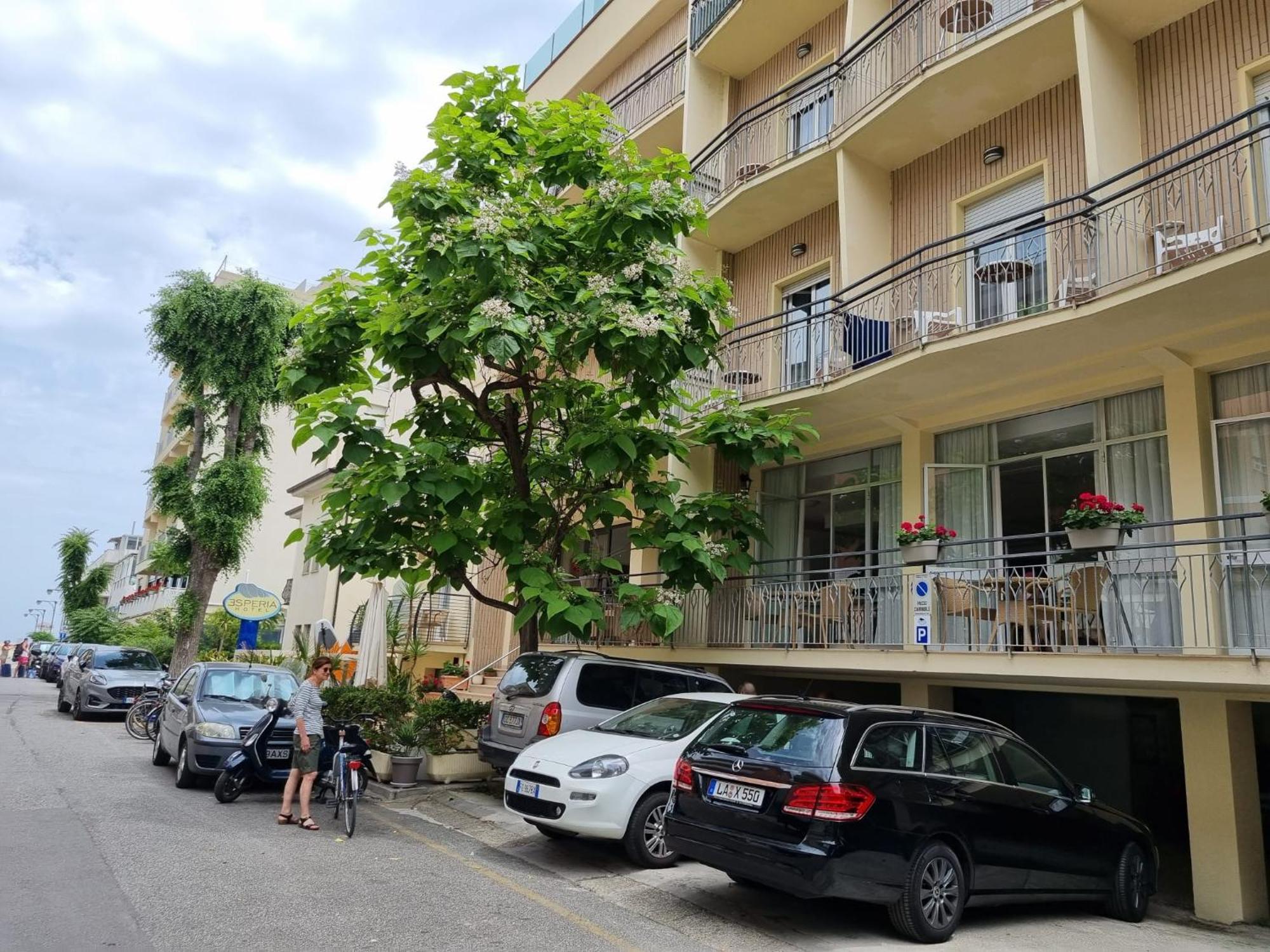 Hotel Esperia Cattolica Exteriér fotografie