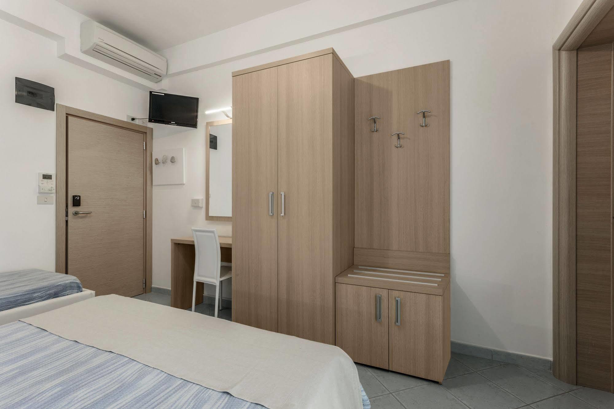 Hotel Esperia Cattolica Exteriér fotografie