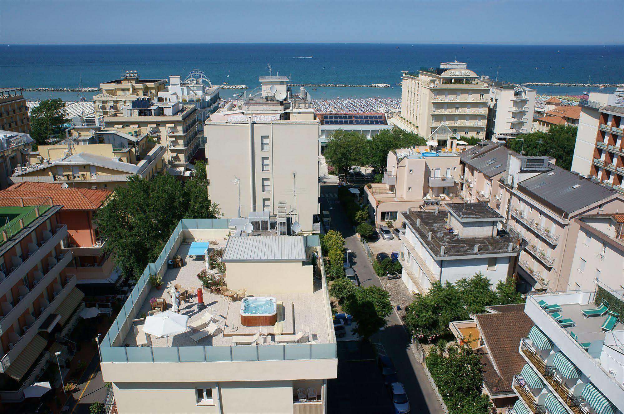 Hotel Esperia Cattolica Exteriér fotografie