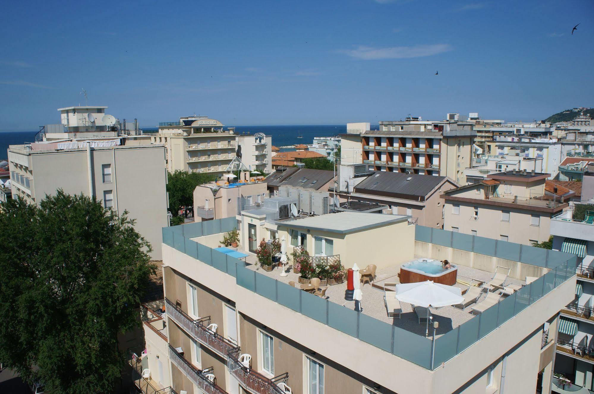 Hotel Esperia Cattolica Exteriér fotografie